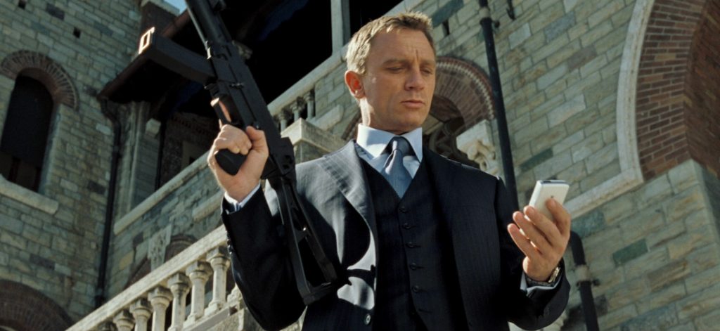 Daniel Craig Final Scene Casino Royale Suit